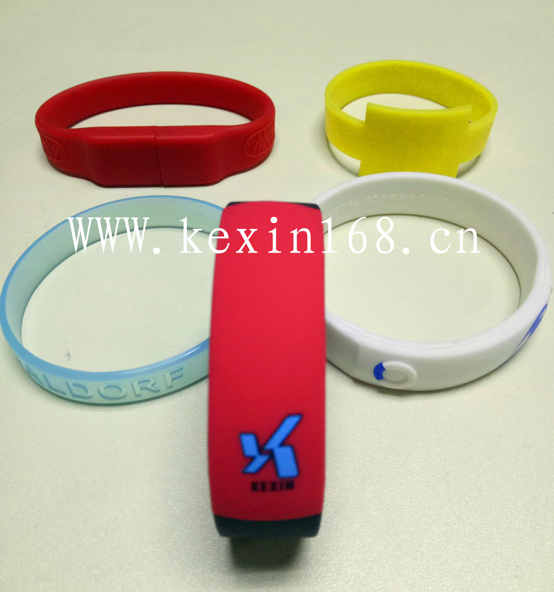 Fashion silicone bracelet 時(shí)尚創(chuàng)意硅膠手環(huán)